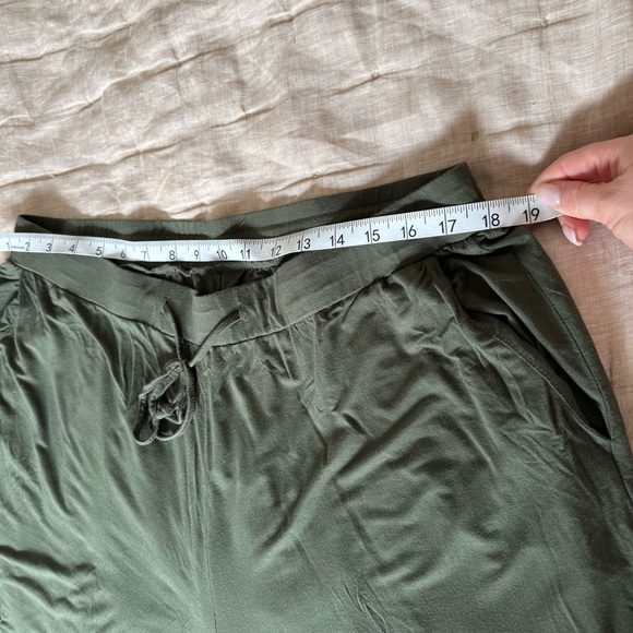 Cozy Earth Pajama Set in Green Size XL - Picture 13 of 16